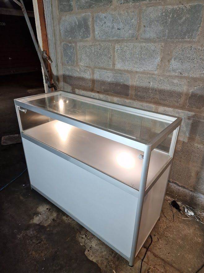 Glass Display Cabinets with working lighting 