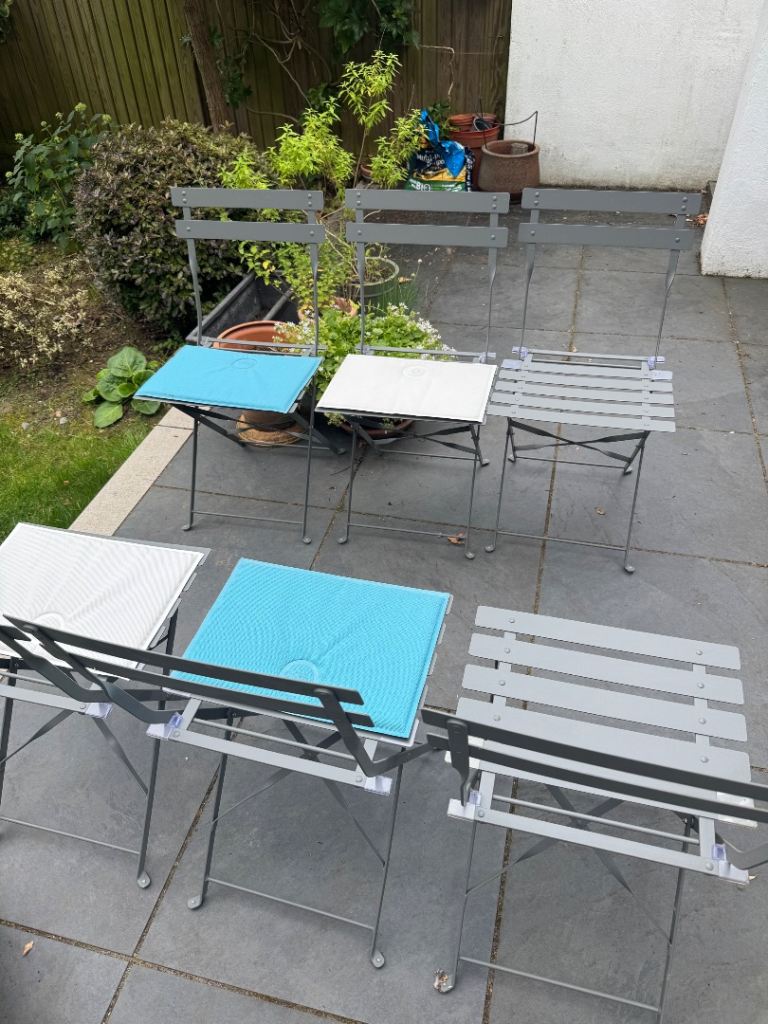 Set of 6 Grey Metal Garden Chairs – Excellent Condition