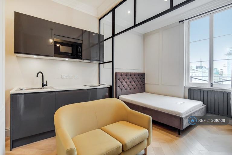 Studio flat in Westbourne Terrace, London, W2 (#3016108)