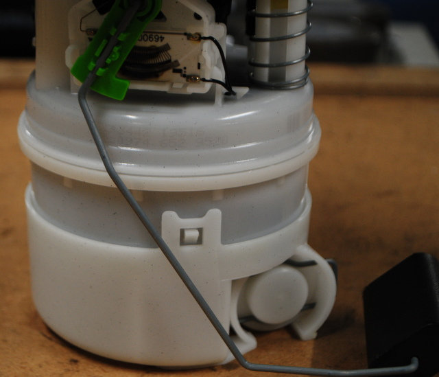 2016 DACIA SANDERO 0.9 PETROL IN TANK FUEL PUMP SENDER UNIT 172021904R