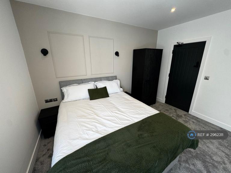 1 bedroom in Scott Lidgett Road, Stoke-On-Trent, ST6 (#2962311)