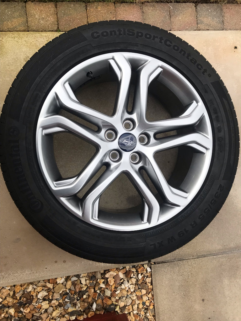 Ford Edge 19” Alloy Wheel