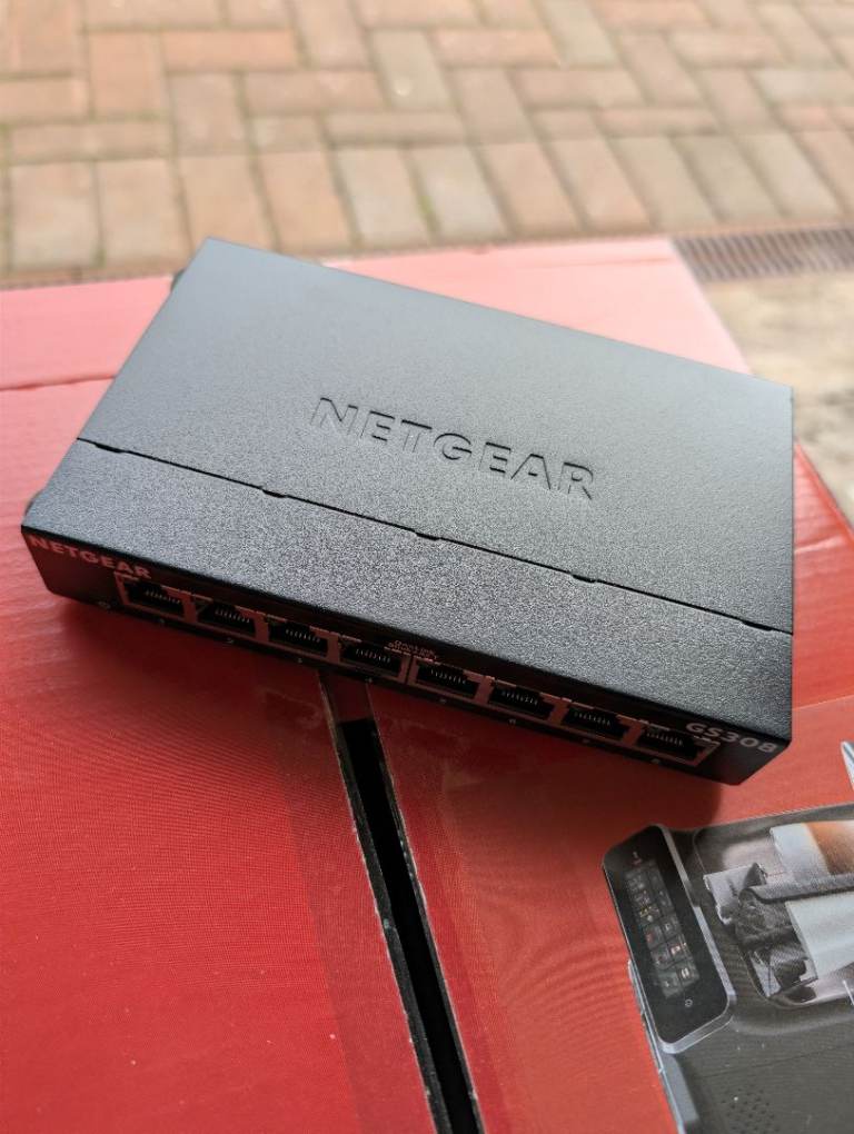 Netgear 8 port Gigabit switch