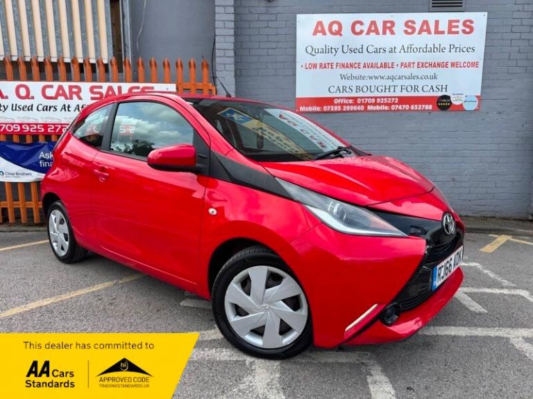 Toyota AYGO VVT-I X-PLAY