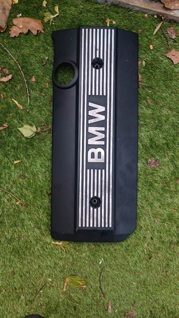 BMW E46 2.0-3.0 engine cover