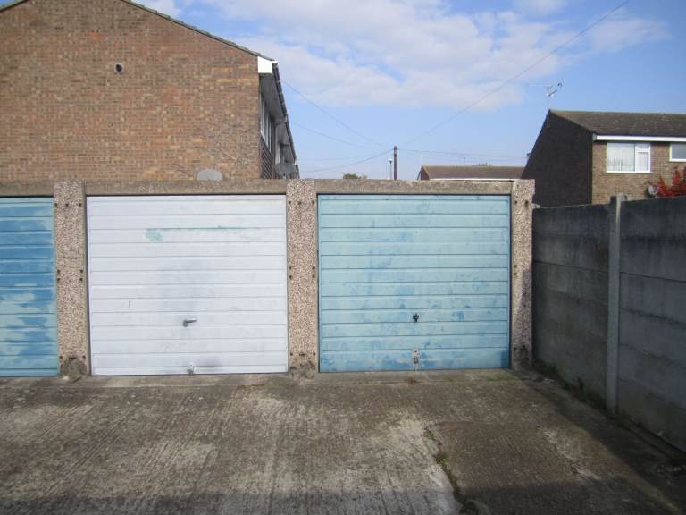 Lock up Garages for Sale in East Tilbury, Essex