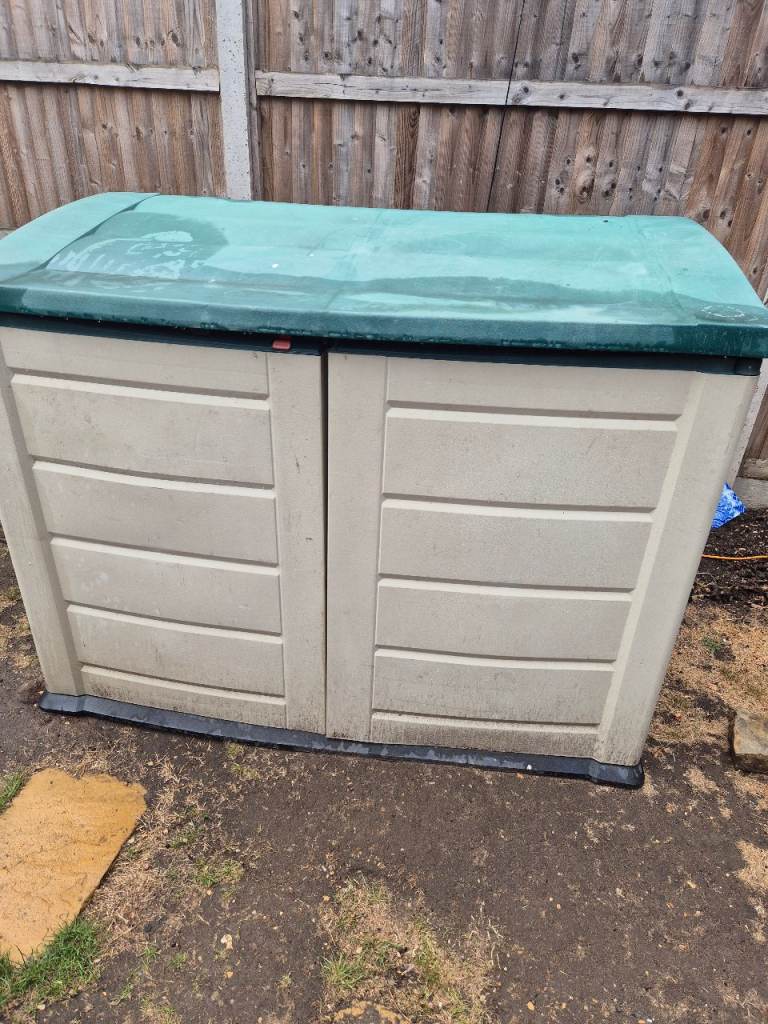 Sturdy Outdoor Storage Box for Garden Tools or Cushions