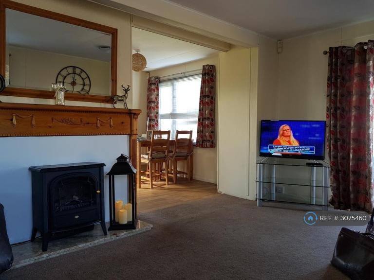 3 bedroom house in Moelfre, Anglesey, LL72 (3 bed) (#3075460)
