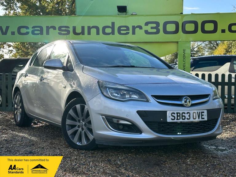 2013 Vauxhall Astra 1.6i 16V Elite 5dr HATCHBACK PETROL Manual