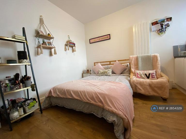 1 bedroom in Bay View Terrace, Newquay, TR7 (#2854329)