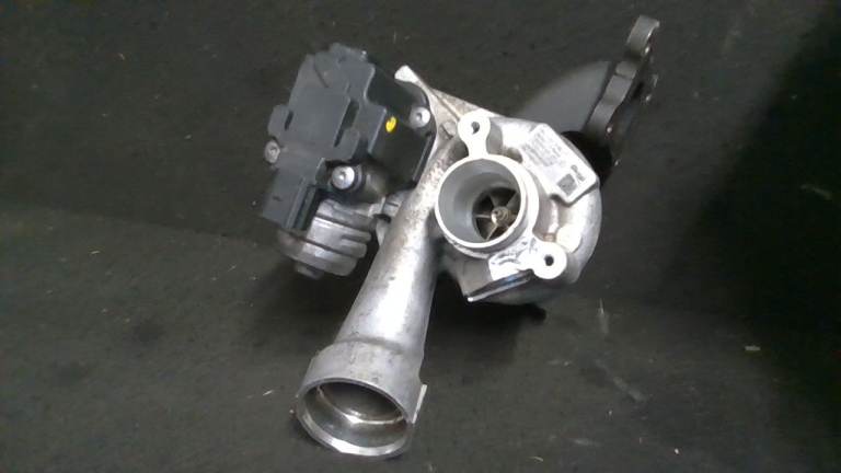Audi A1 petrol Engine Turbo Charger O4E145713 