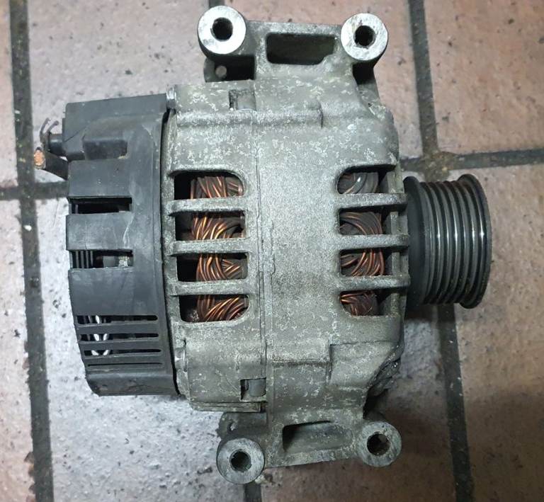 Audi A4 2.0 Alternator Petrol 2005