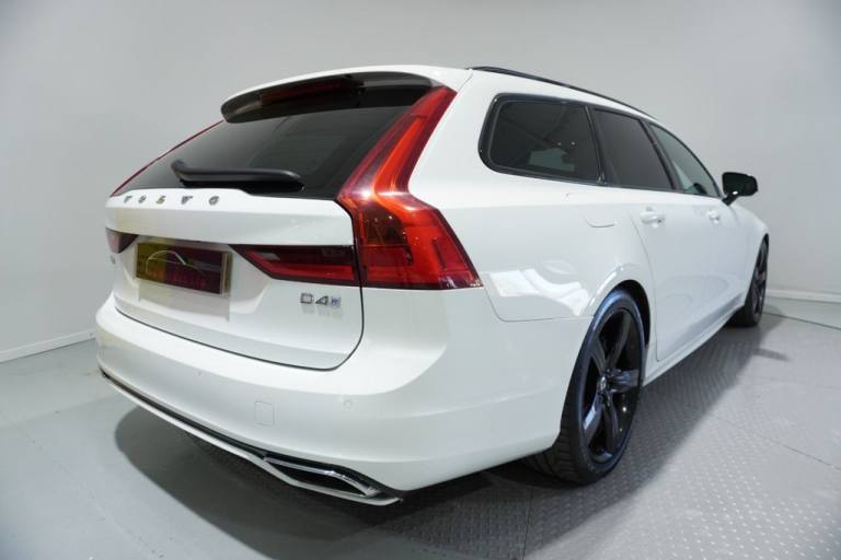 2020 Volvo V90 2.0 D4 R DESIGN Plus 5dr Geartronic ESTATE DIESEL Automatic