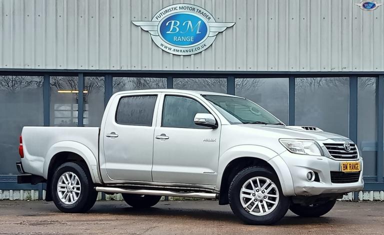 TOYOTA HILUX 3.0 D-4D Invincible Silver Manual Diesel 2013
