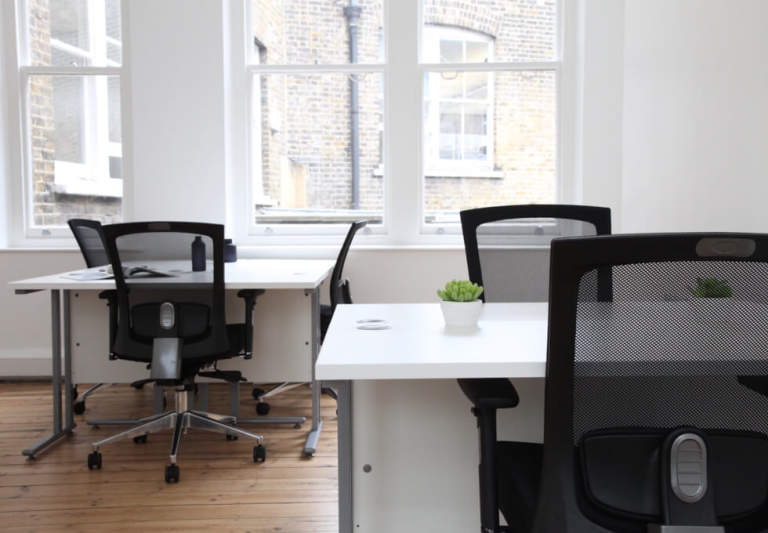 Farringdon Serviced Offices From 3 to 40 People - Flexible Furnished Spaces EC1M