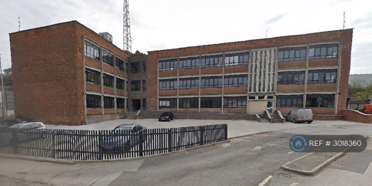 1 bedroom flat in Lime Tree Place, Mansfield, NG18 (1 bed) (#3018360)