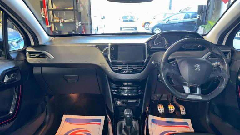 PEUGEOT 2008 1.2 PureTech GT Line White 5dr PANROOF+SATNAV+CRUISE+DAB 2017