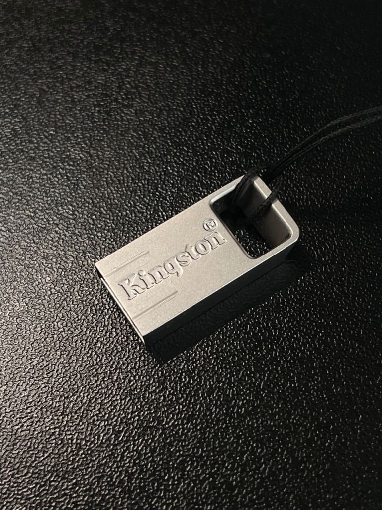 256GB Kingston DataTraveler Micro USB Flash Drive 3.2 Gen1 Type-A 200MB/s R