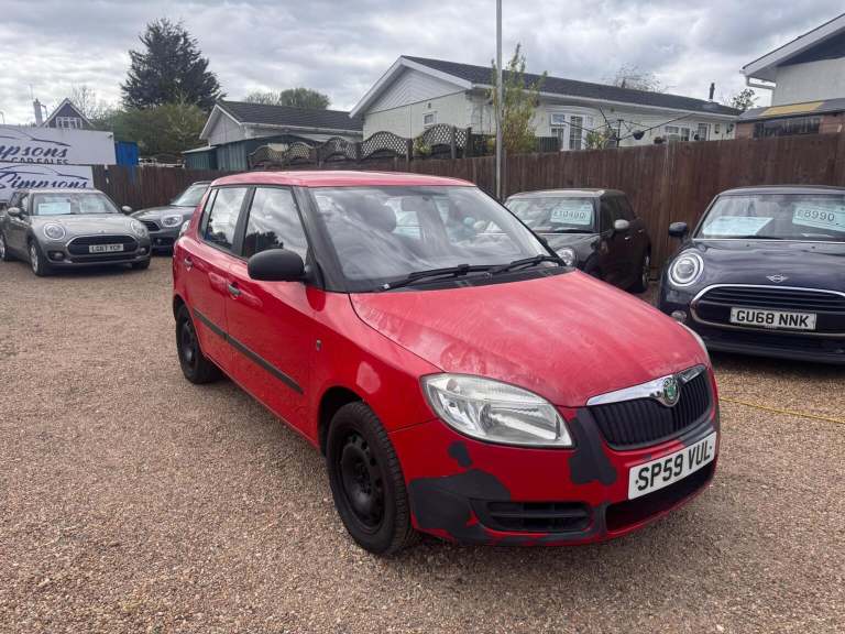 SKODA FABIA 1.2 HTP 6V 1 5dr (red) 2009