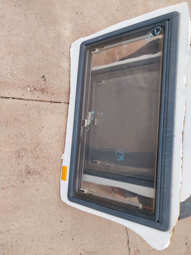 Seitz dometic caravan side window elddis 