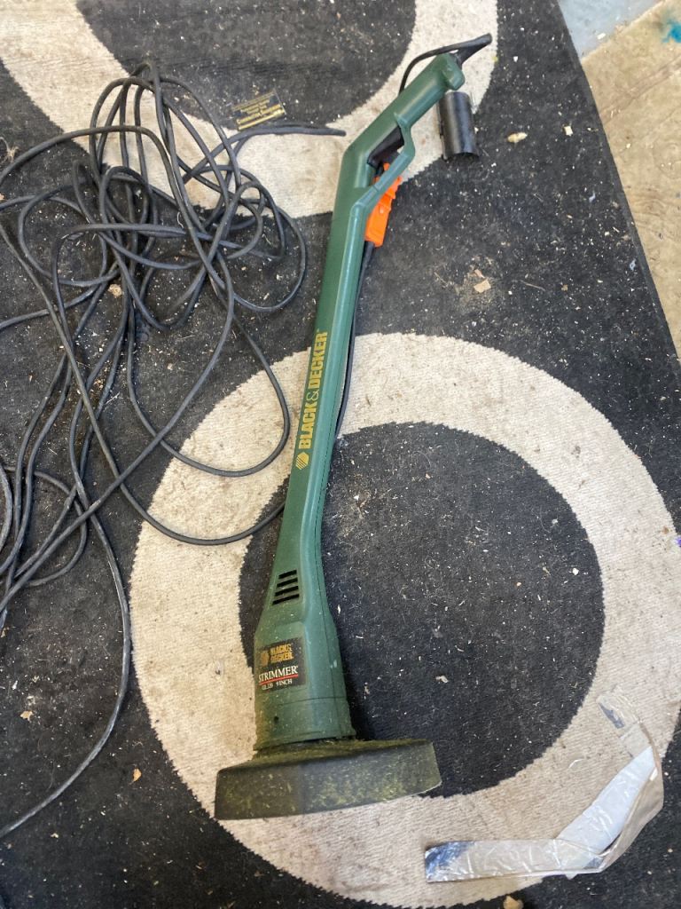 Black & decker strimmer 