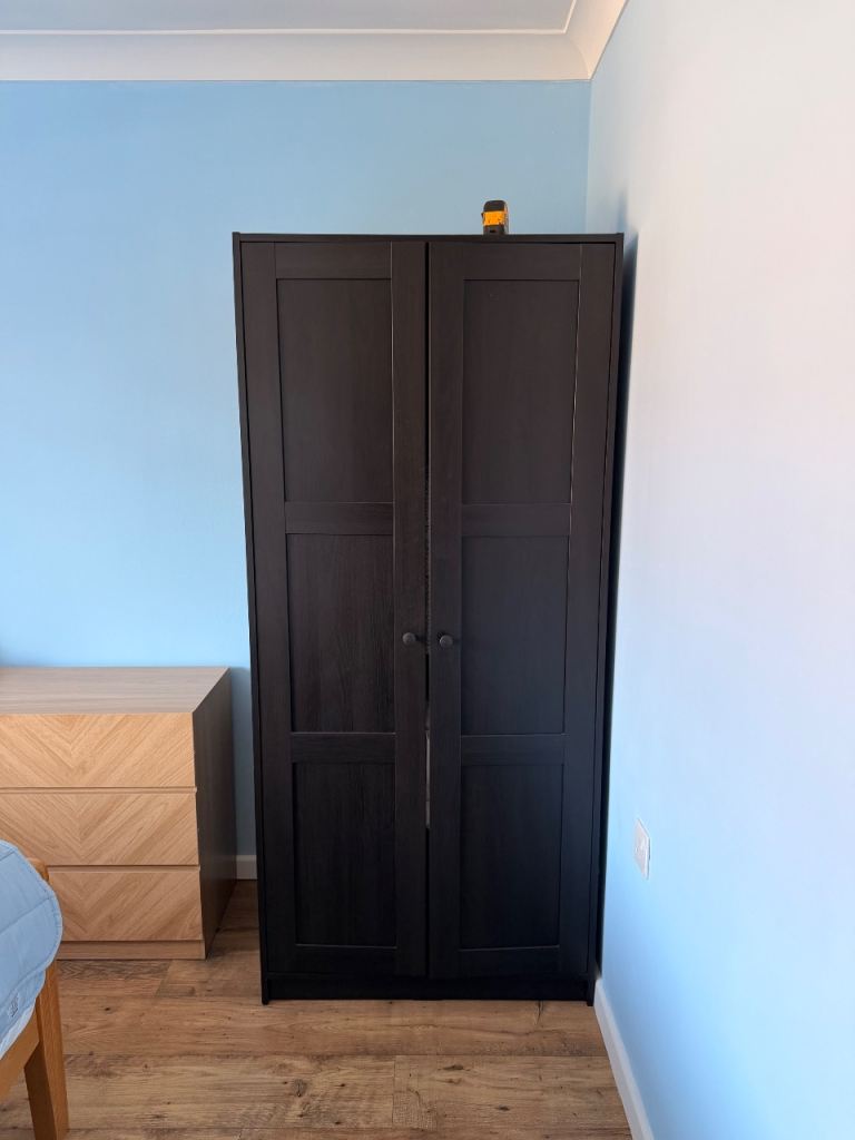Dark Brown Double Wardrobe with Internal Rail – Good Condition