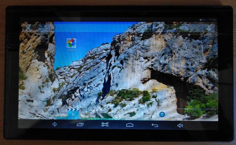 Black Android Tablet – Good Condition