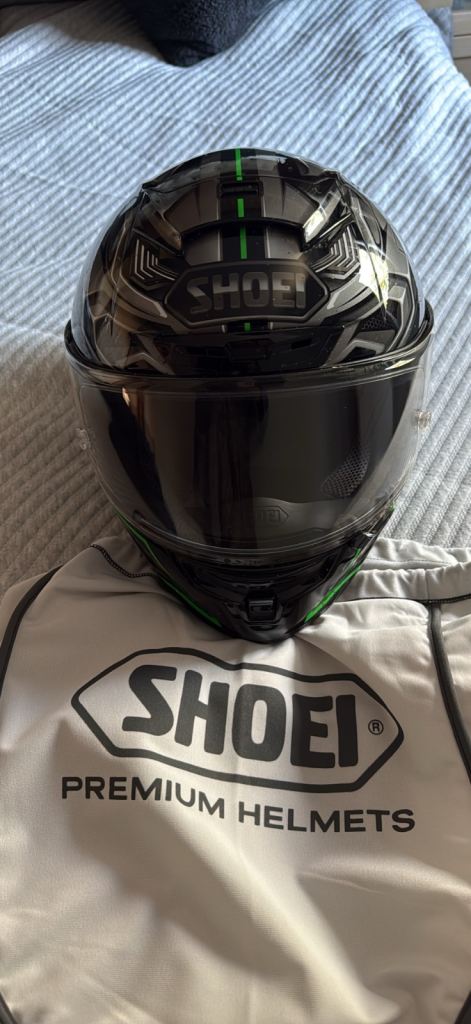 Shoei X-Spirit 3 Motorcycle Helmet – Large – Photochromic Visor