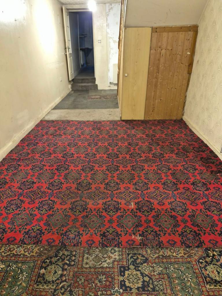 2 bedroom house for sale Tredegar  (freehold)