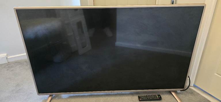 image for LG 50" Flatscreen TV 