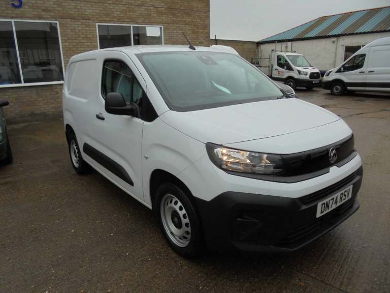 2024 Vauxhall Combo 1.5 Turbo D 100ps Prime H1 Van PANEL VAN Diesel Manual