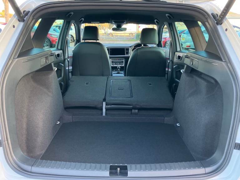 2025 SEAT Ateca 1.5 TSI EVO FR Black Edition 5dr Estate PETROL Manual