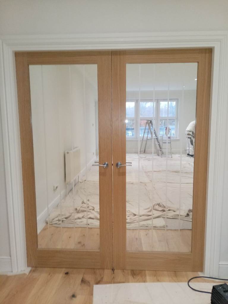 Trim doors for carpets and flooring 