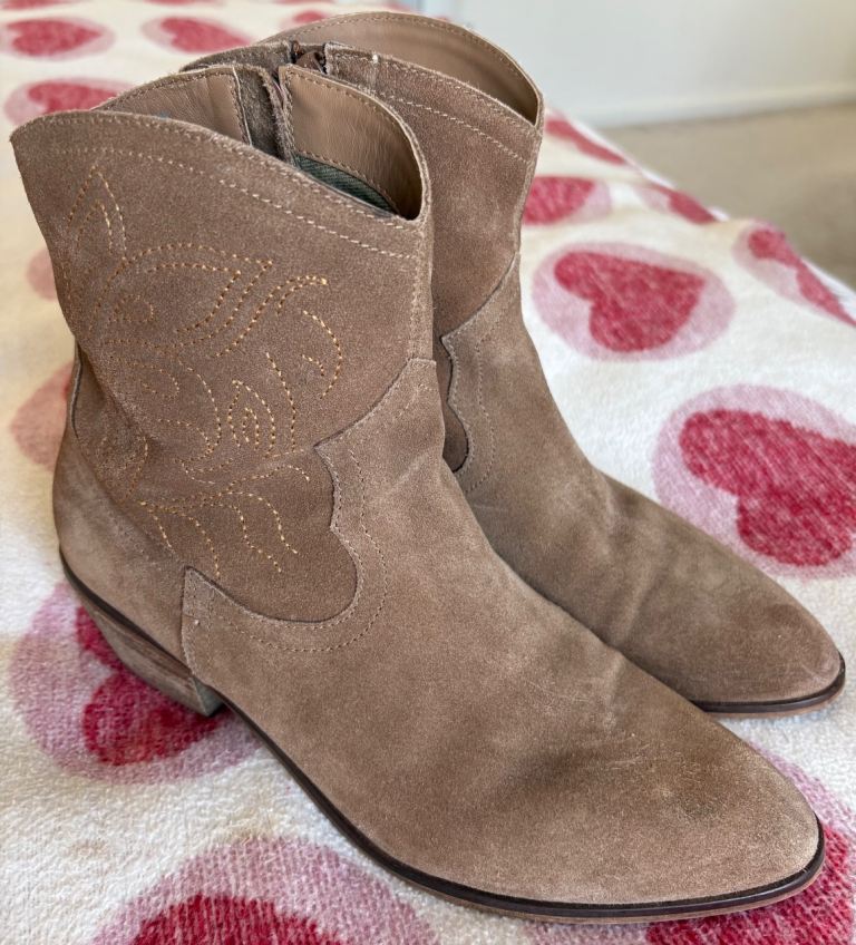 Fat face, Suede Ankle Boots – Brown, Good Condition