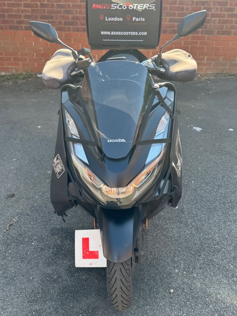 Honda, PCX, 2022, 125 (cc)