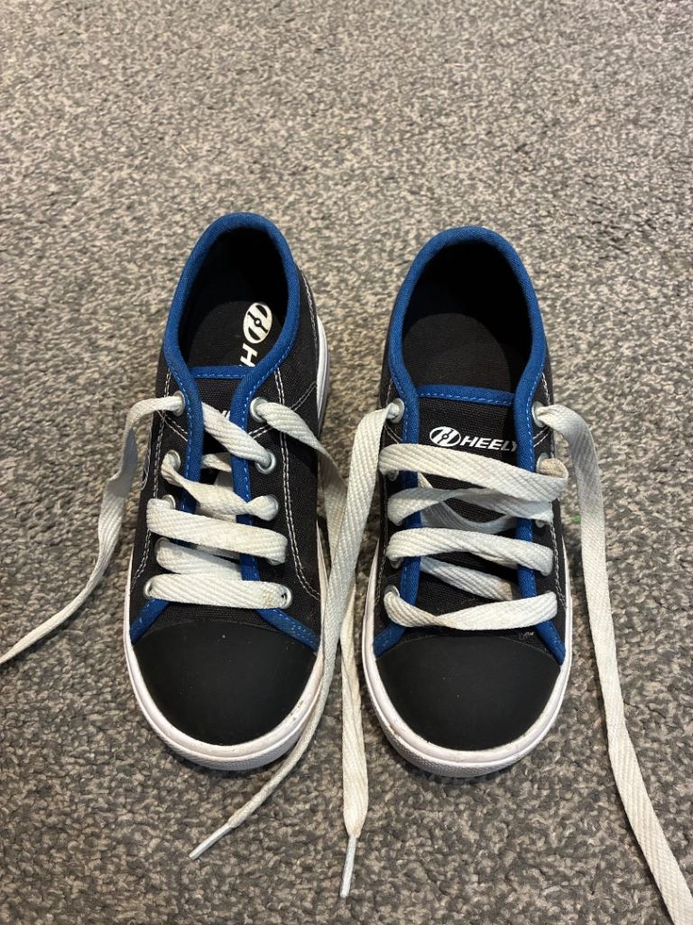 Heely’s UK size 11