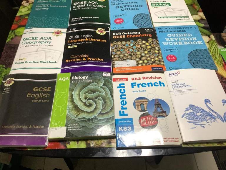 GCSE Books Bundle, 4 CD's stage 3/4, 3 Dictionaries English and French.