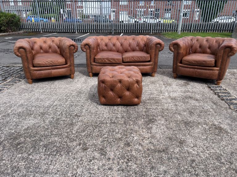 Alexander and James Abraham tan chesterfield leather sofa suite ! Excellent condition!
