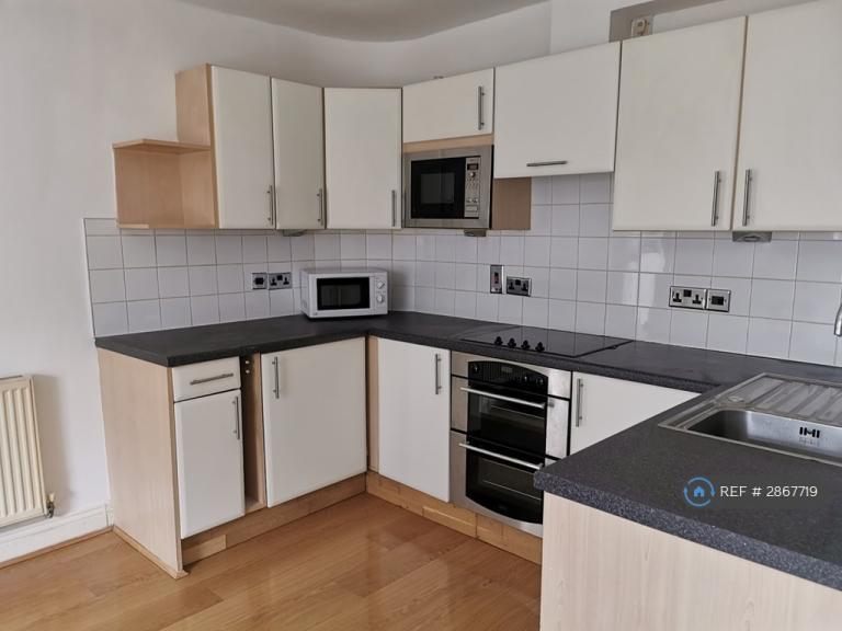 1 bedroom flat in Castle Hill, Reading, RG1 (1 bed) (#2867719)