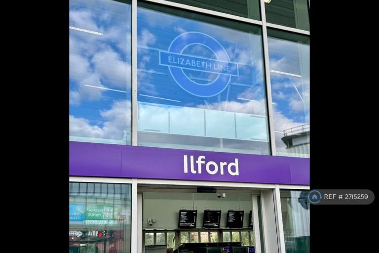 3 bedroom flat in Wellesley Road, Ilford, IG1 (3 bed) (#2715259)