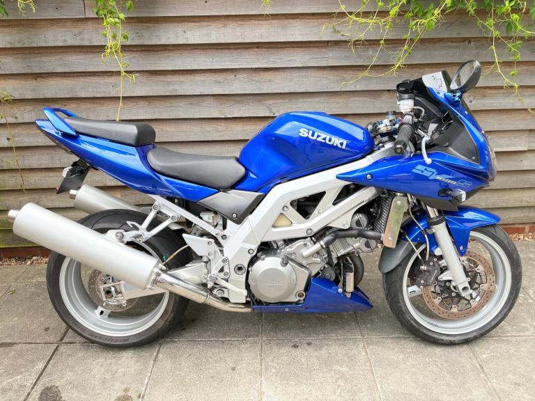 2003 / 03 Suzuki SV1000S £3250 Blue 15443 miles.