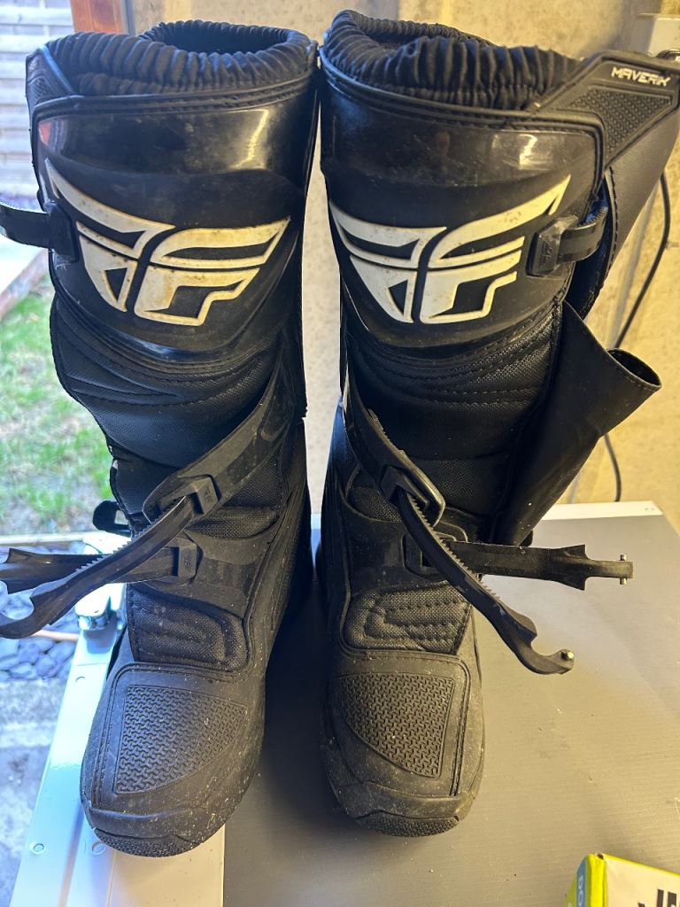 Motocross boots