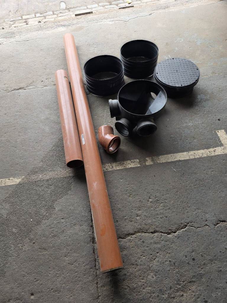 Manhole 320mm and 110mm soil pipe