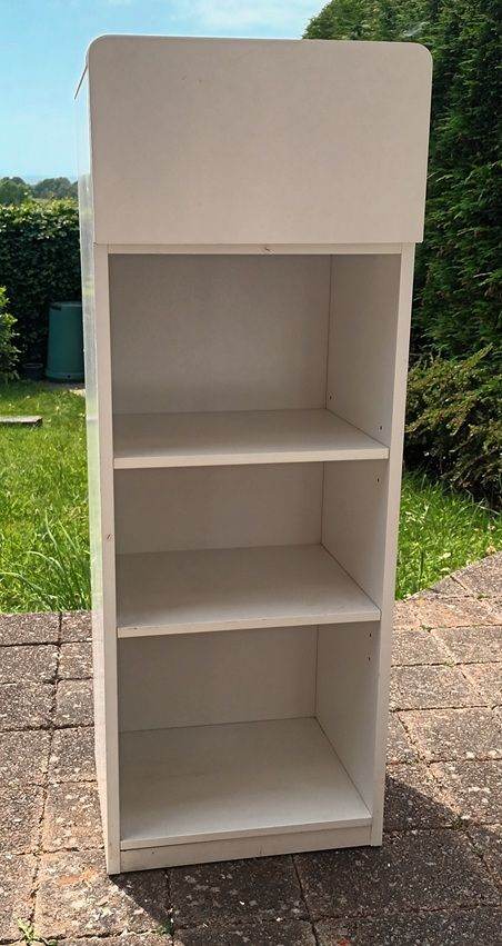 White Shelf/Storage Unit – Good Condition