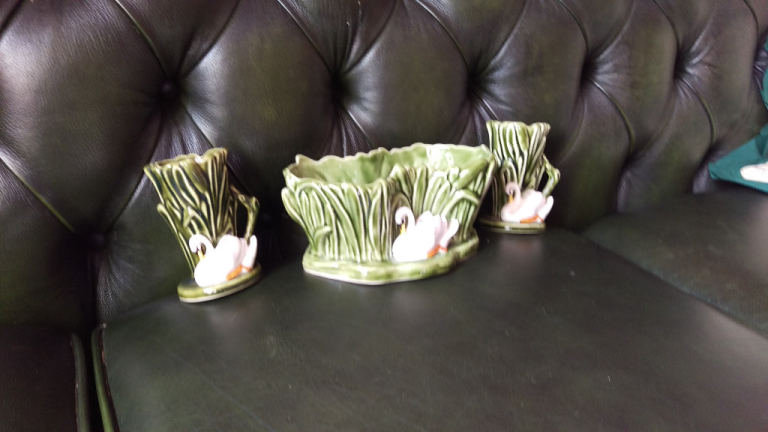 Rare Collectors : Sylvac Swan Bowl planter ( 4389)  with 2x Pose vases (4385)