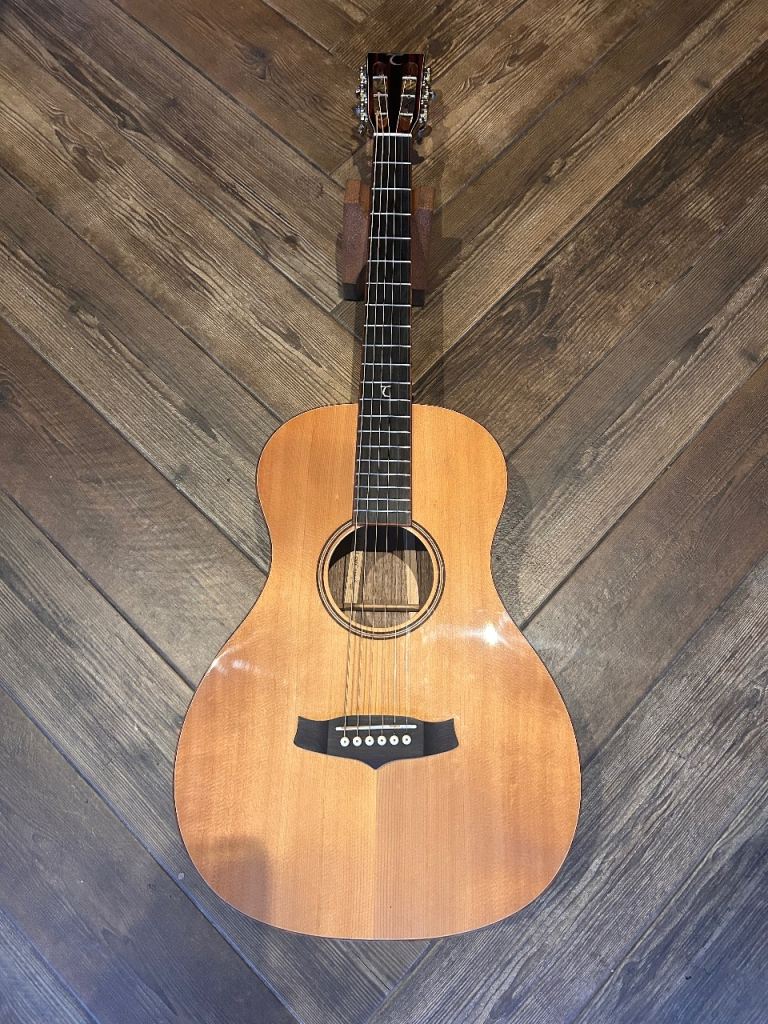 Tanglewood Java parlor guitar