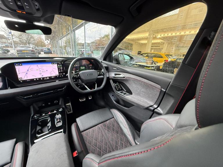  Audi Q6 e-tron 100kWh Edition 1 SUV 5dr Electric Auto quattro (388 ps) Electric Automatic