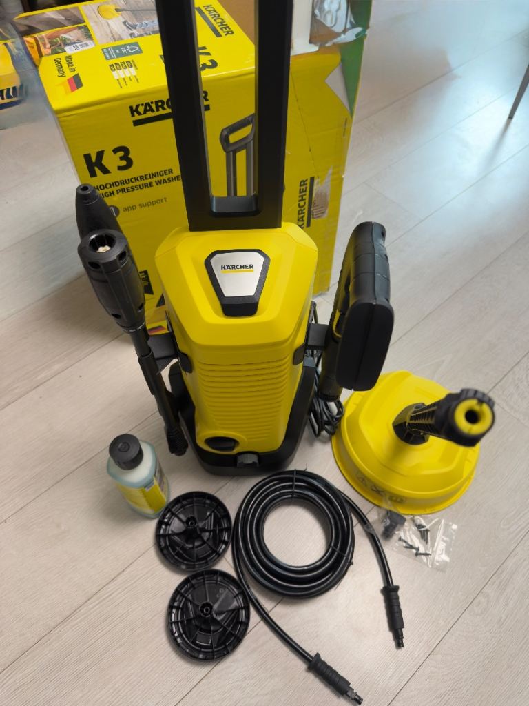 Brand new Kärcher K3 pressure washer.