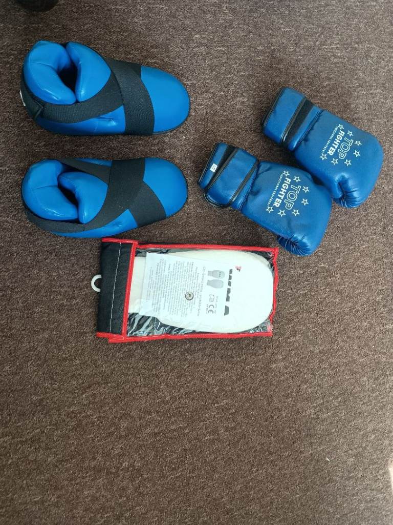 £10 new taekwondo kickboxing equipment 