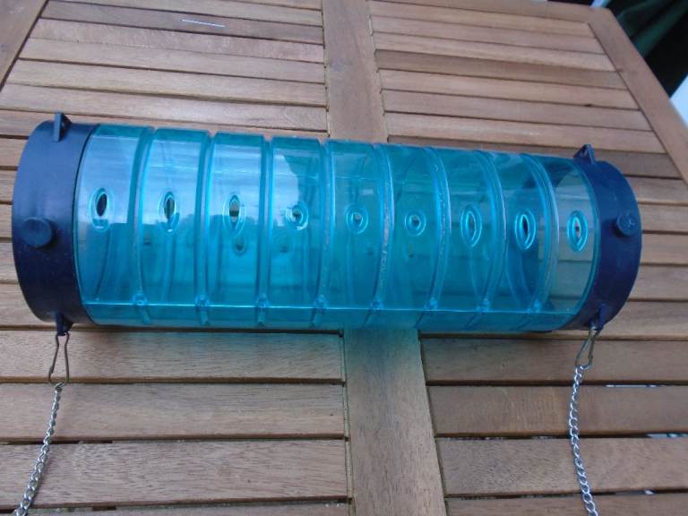 plastic animal hanging tube